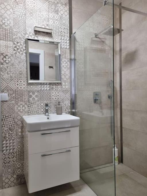 לז'נו Apartament Rejtana מראה חיצוני תמונה